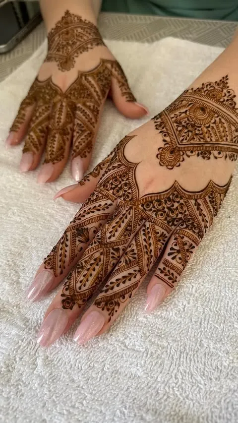 Henna Tahera