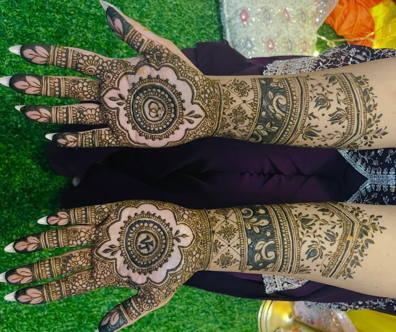 Vinoja Mehndi Artiste 4