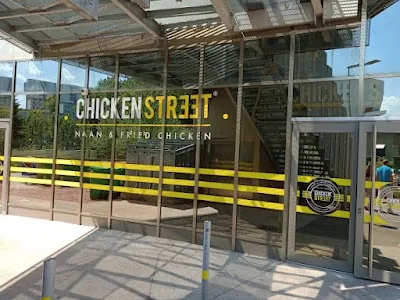 Chicken Street Echirolles Naan & Fried Chicken