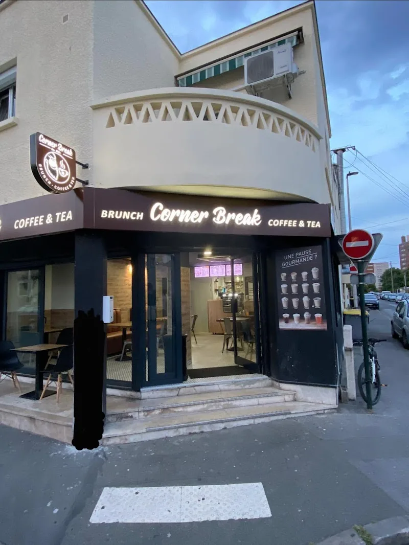 CORNER BREACK