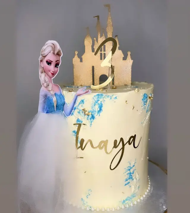 Cake / Pâtisserie — Cake Diamant à Drancy — Desi Corner