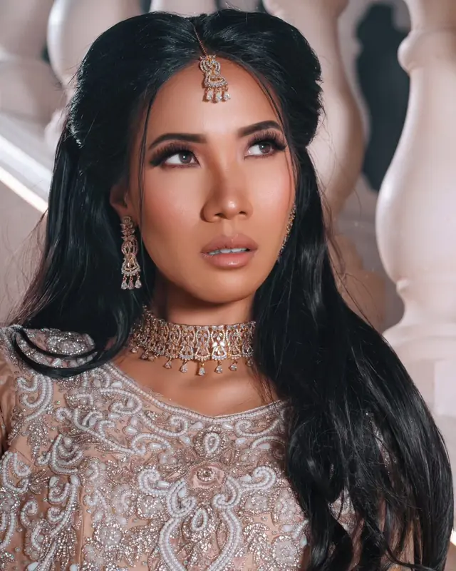 Photo & Vidéo — Naumanoscop à Colombes — Desi Corner