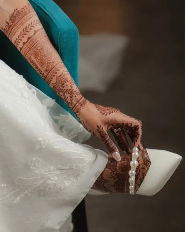 Henné — Mehendi by Kajal à Paris — Desi Corner