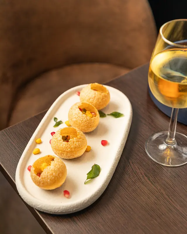 Resto & Traiteur — Les délices de Paon - Traiteur à Paris — Desi Corner