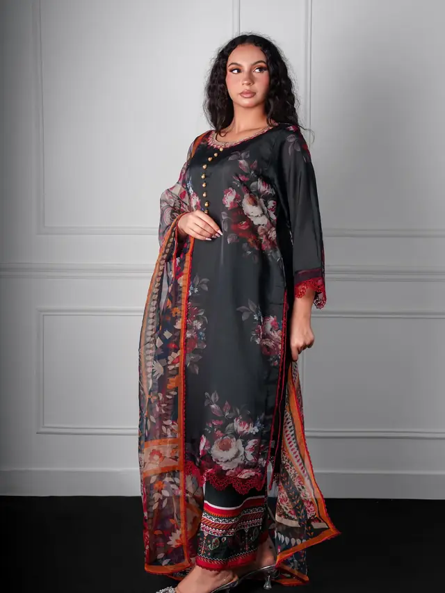 Prêt à porter — Maison Aliyah à Paris — Desi Corner