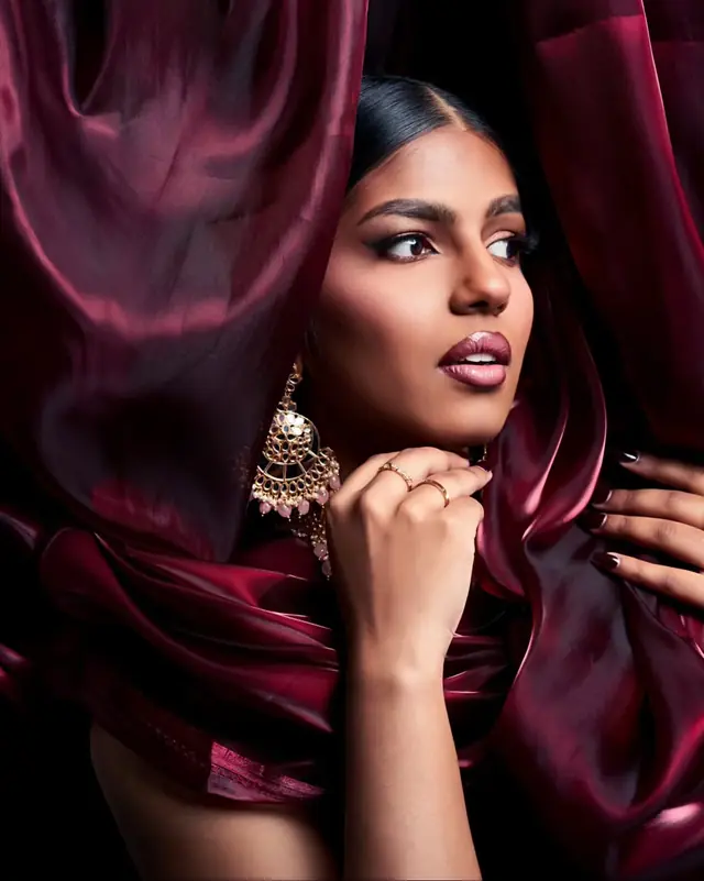 Photo & Vidéo — Naumanoscop à Colombes — Desi Corner