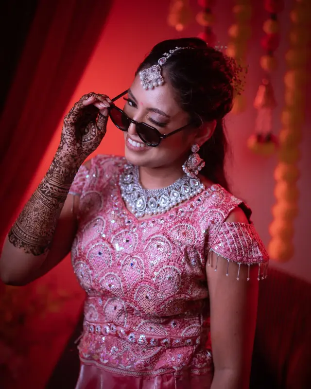 Henné — Vinoja Mehndi Artiste à Paris — Desi Corner