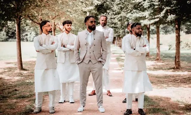 Prêt à porter — Men in Desi à Paris — Desi Corner