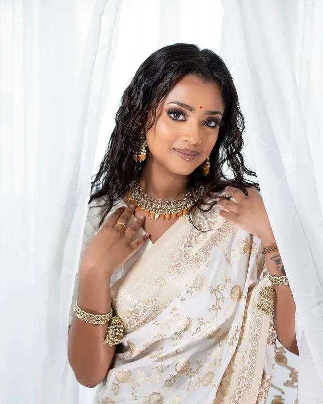 Bijoux — Vaíra à Paris — Desi Corner