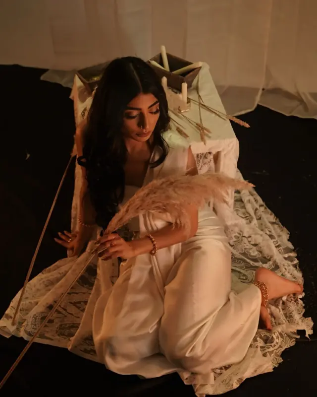 Photo & Vidéo — Naumanoscop à Colombes — Desi Corner