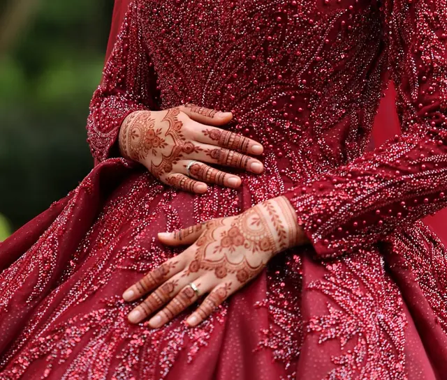 Henné — Mehendi by Kajal à Paris — Desi Corner