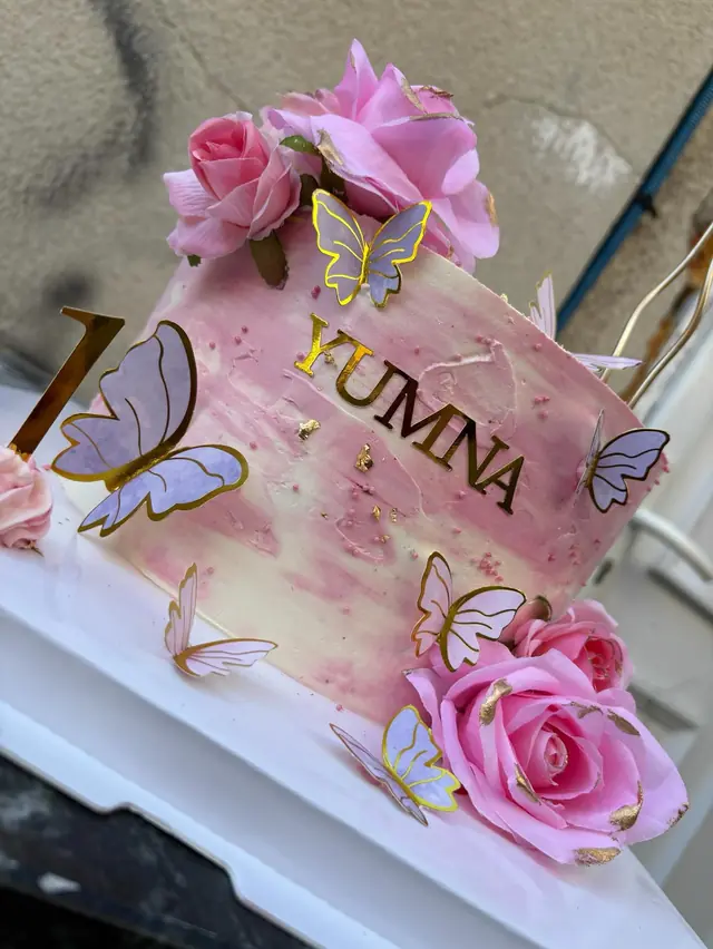 Cake / Pâtisserie — Cake Diamant à Drancy — Desi Corner