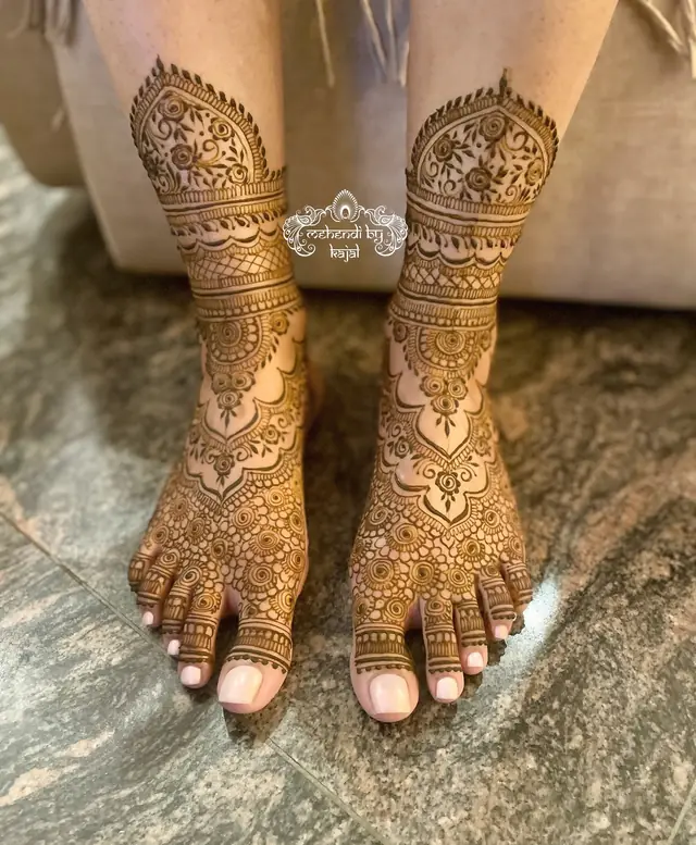 Henné — Mehendi by Kajal à Paris — Desi Corner