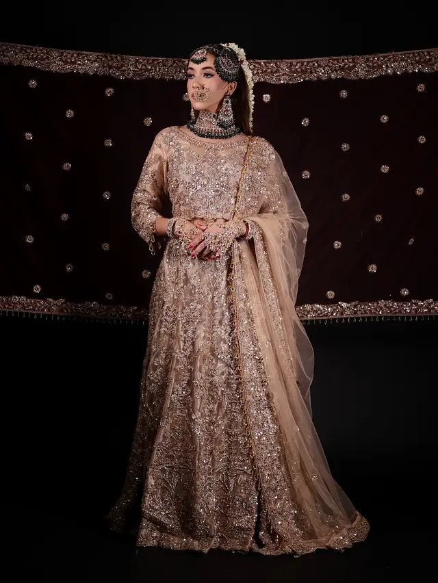 Prêt à porter — Tasneem Couture Beauté à Pantin — Desi Corner