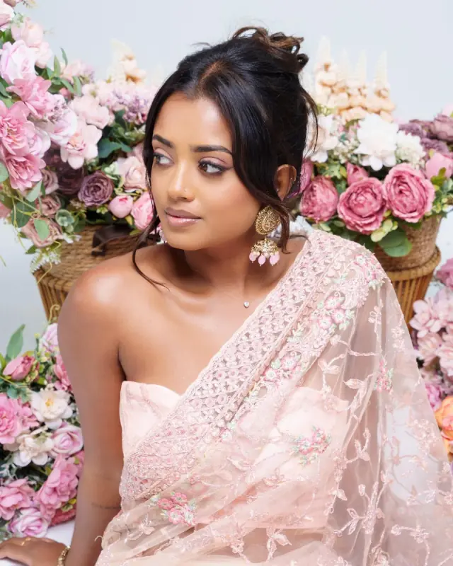 Photo & Vidéo — Naumanoscop à Colombes — Desi Corner