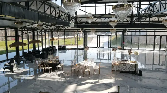 Salle de mariage — Trèfle de l'orangerie — Desi Corner