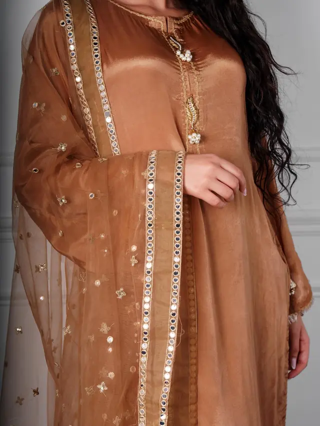 Prêt à porter — Maison Aliyah à Paris — Desi Corner