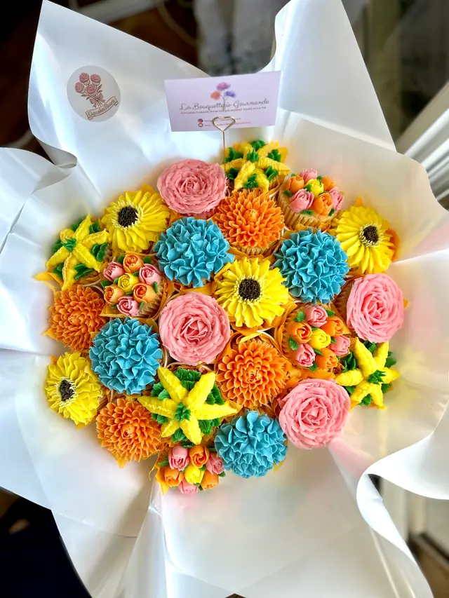 Cake / Pâtisserie — Cupcakes Fleuris à Franconville — Desi Corner