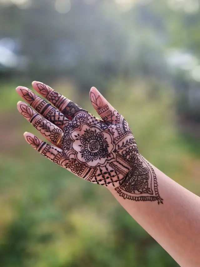 Henné — SP Henné Design à Évry — Desi Corner