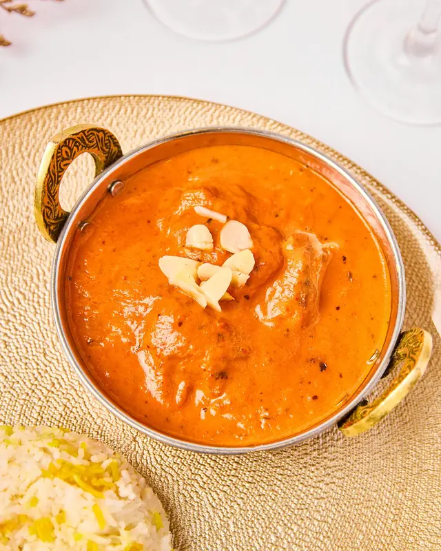 Resto & Traiteur — Les délices de Paon - Traiteur à Paris — Desi Corner