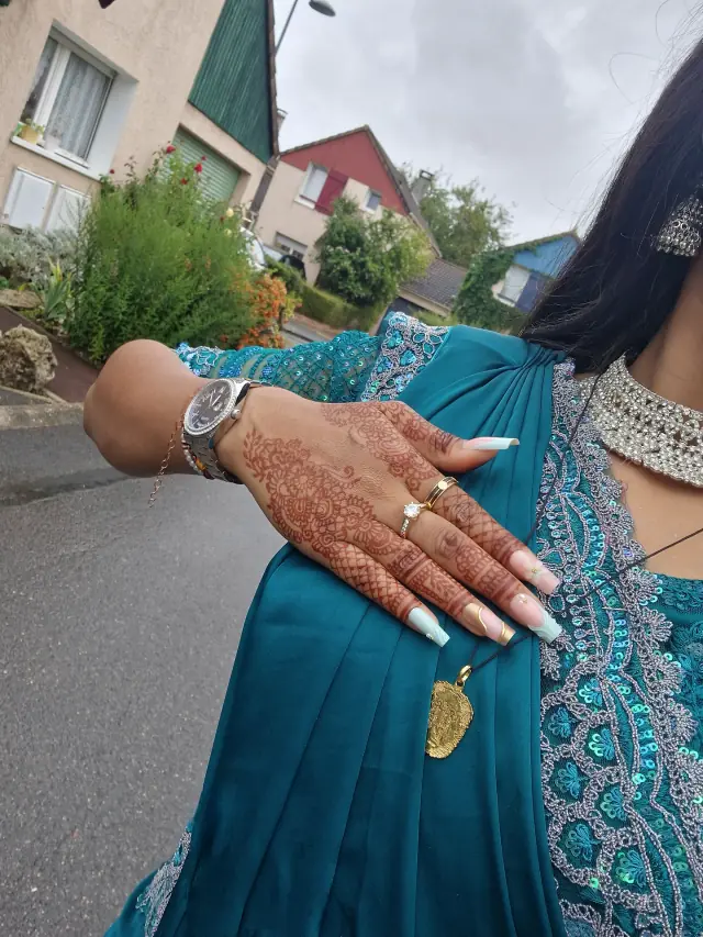 Henné — SP Henné Design à Évry — Desi Corner