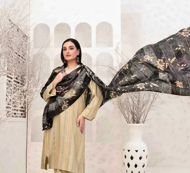 Prêt à porter — Tasneem Couture Beauté à Pantin — Desi Corner