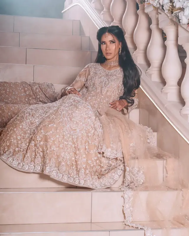 Photo & Vidéo — Naumanoscop à Colombes — Desi Corner