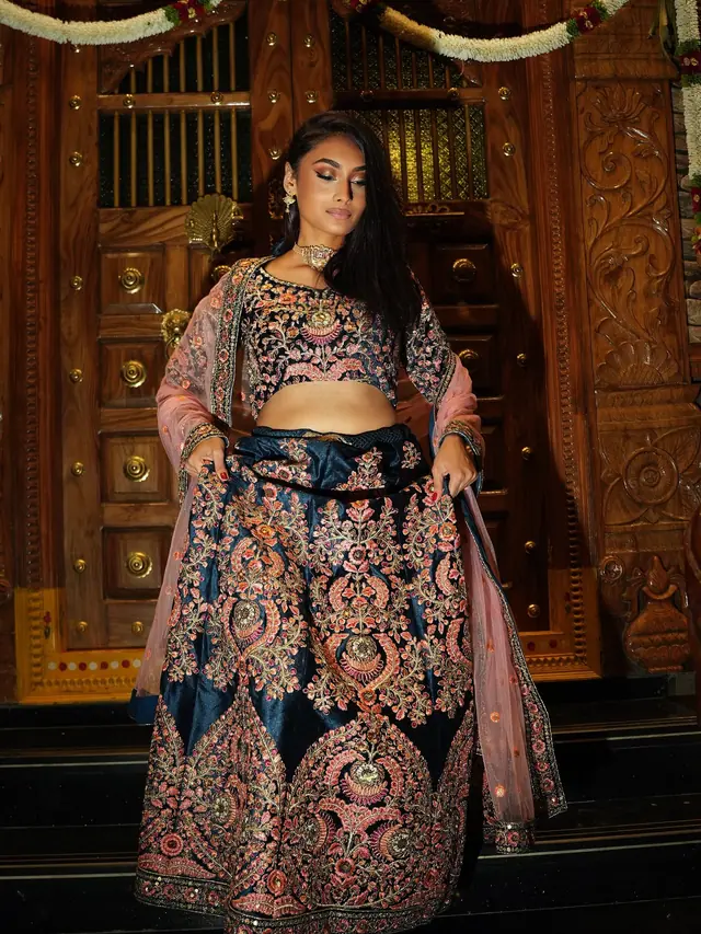 Prêt à porter — Inavaa Collection à Paris — Desi Corner