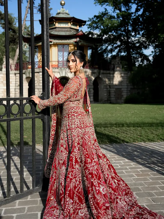 Prêt à porter — Sayra à Créteil — Desi Corner