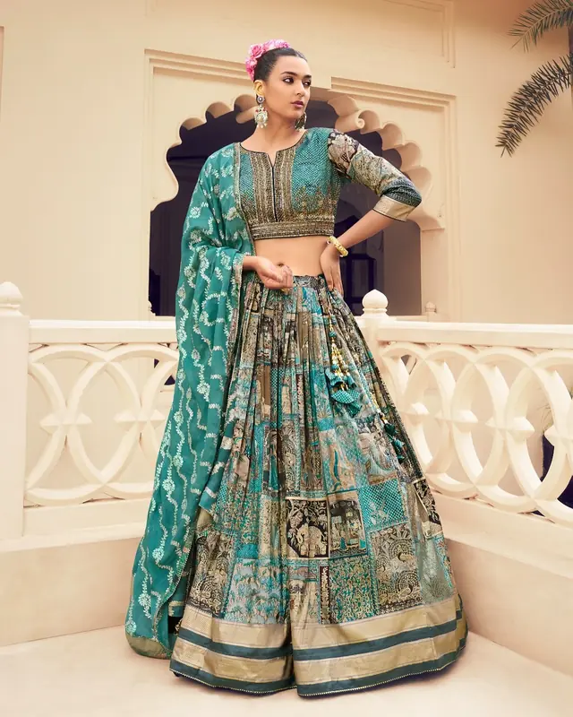 Prêt à porter — Inavaa Collection à Paris — Desi Corner