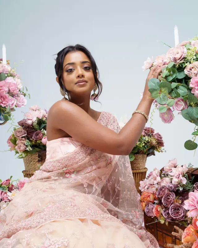 Photo & Vidéo — Naumanoscop à Colombes — Desi Corner