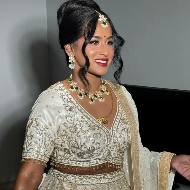 Hair & Makeup — Tanzeela Beauty à Paris — Desi Corner