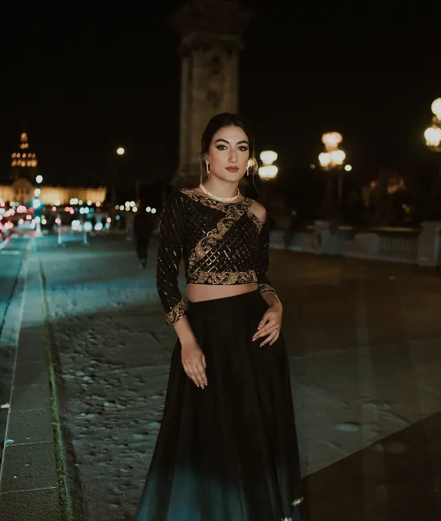 Hair & Makeup — Mak Beauty Artist à Paris — Desi Corner