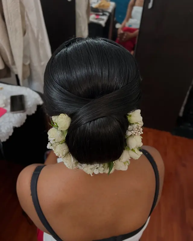 Hair & Makeup — Madusha à Paris — Desi Corner