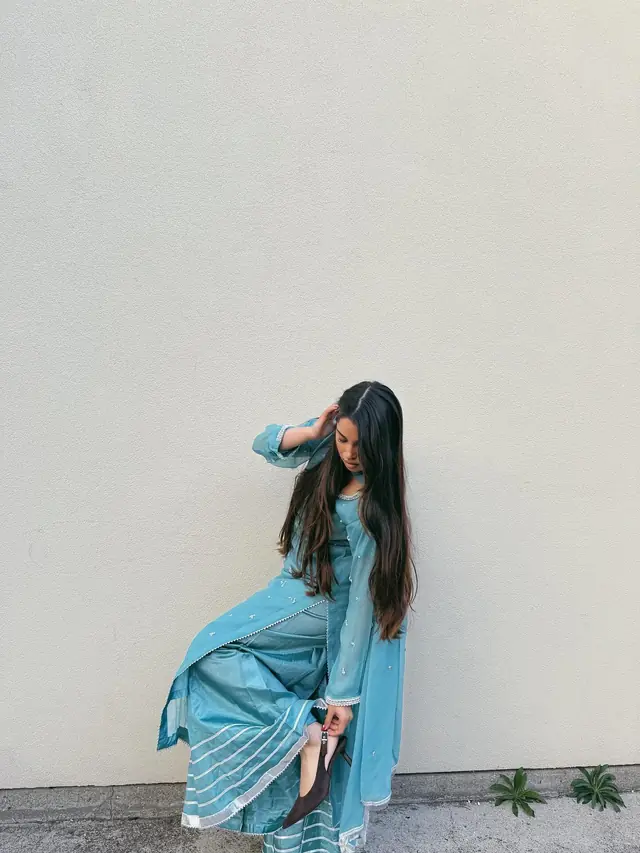 Prêt à porter — Aayat Ke Collection à Paris — Desi Corner