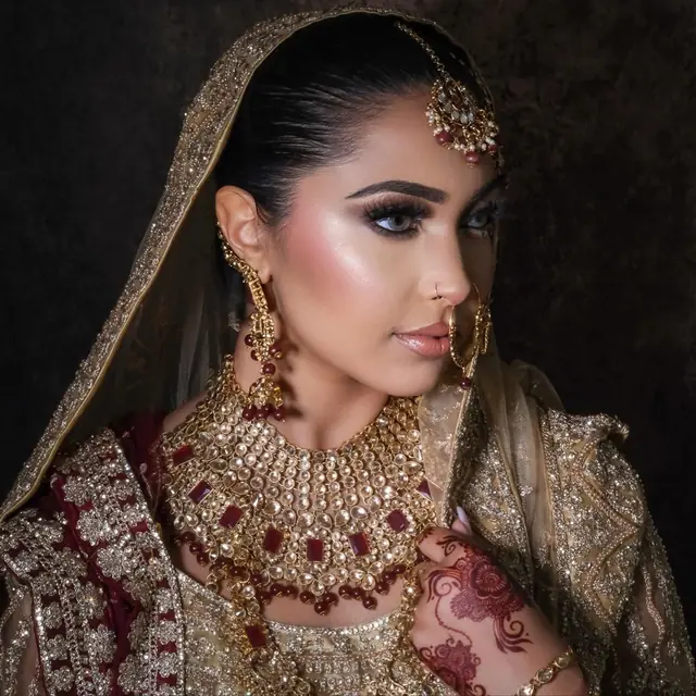Hair & Makeup — Glam By Sham à Pontault-Combault — Desi Corner