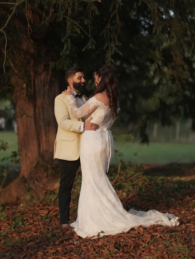 Photo & Vidéo — Aman Kandola TV à Drancy — Desi Corner