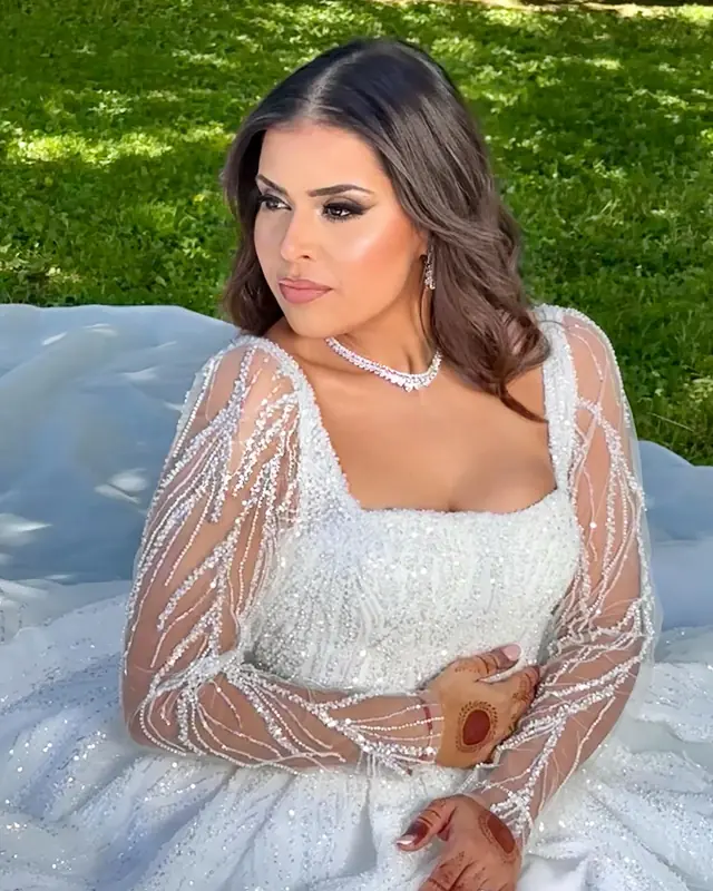 Hair & Makeup — Glam By Sham à Pontault-Combault — Desi Corner