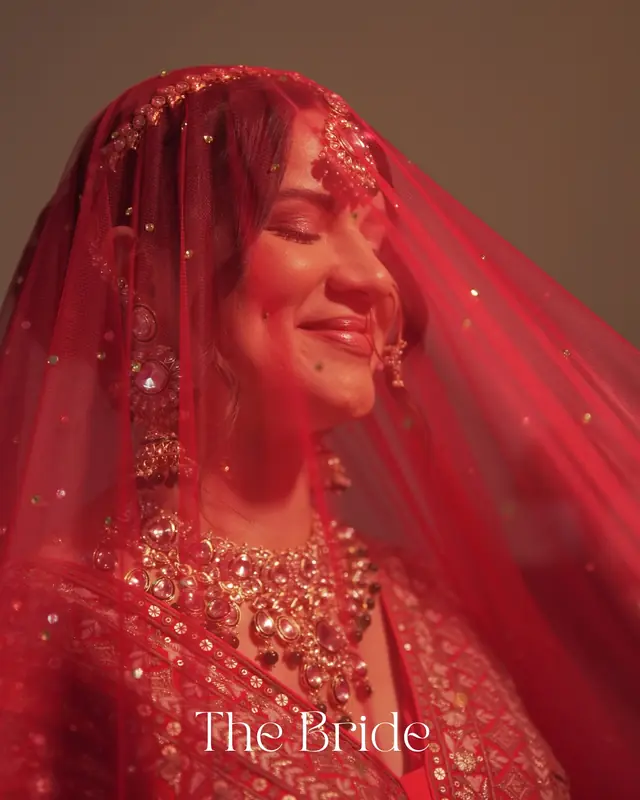 Photo & Vidéo — Aman Kandola TV à Drancy — Desi Corner