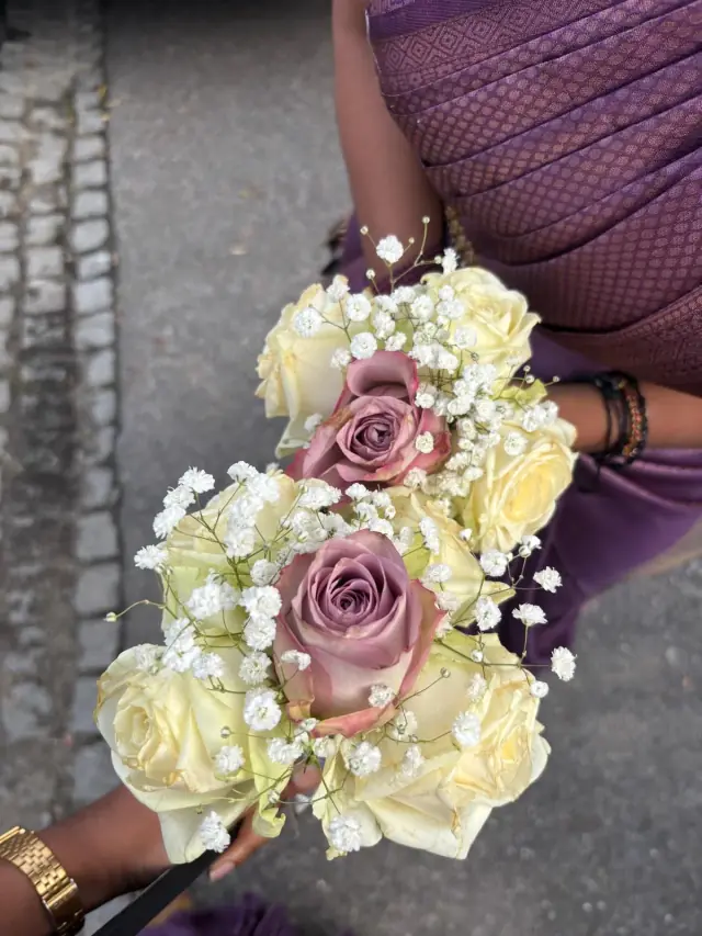 Fleurs — Poo maalai à Saint-Denis — Desi Corner