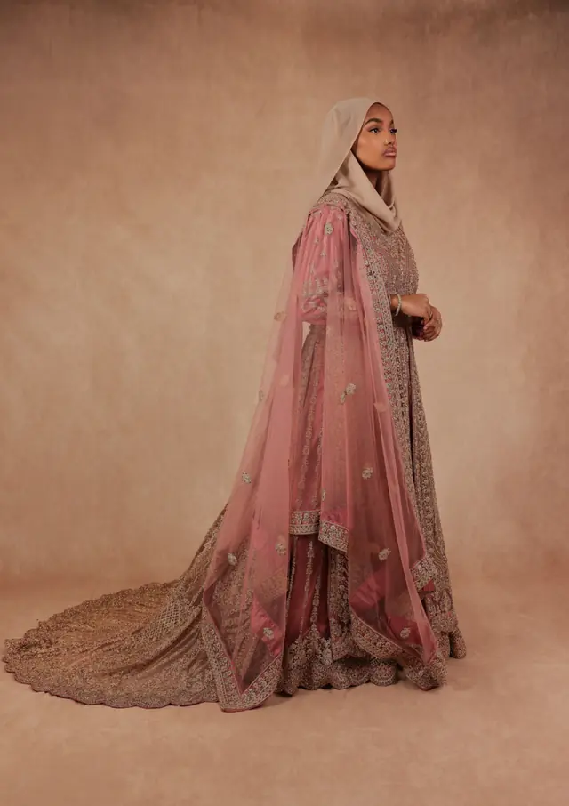 Prêt à porter — Maison Radjasah  à Fosses — Desi Corner