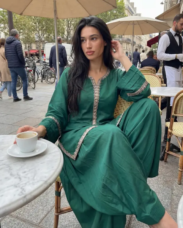 Prêt à porter — Maison Aliyah à Paris — Desi Corner