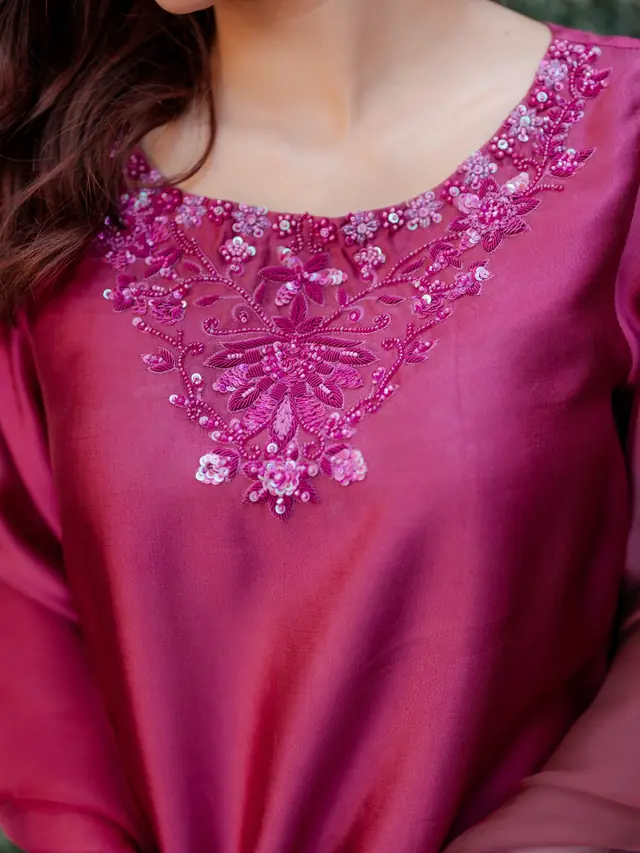 Prêt à porter — Azalee By Sundas à Aulnay-sous-Bois — Desi Corner