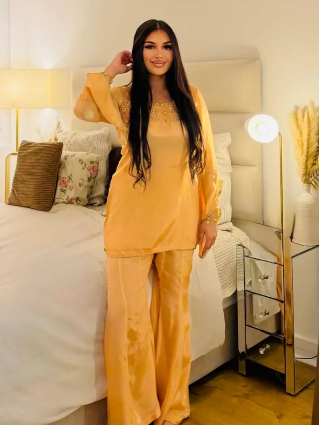 Prêt à porter — Maison Aliyah à Paris — Desi Corner