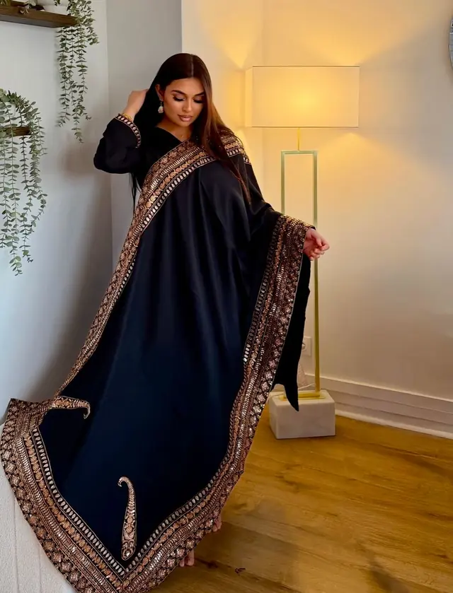 Prêt à porter — Maison Aliyah à Paris — Desi Corner