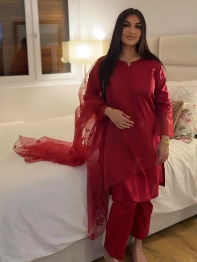 Prêt à porter — Maison Aliyah à Paris — Desi Corner