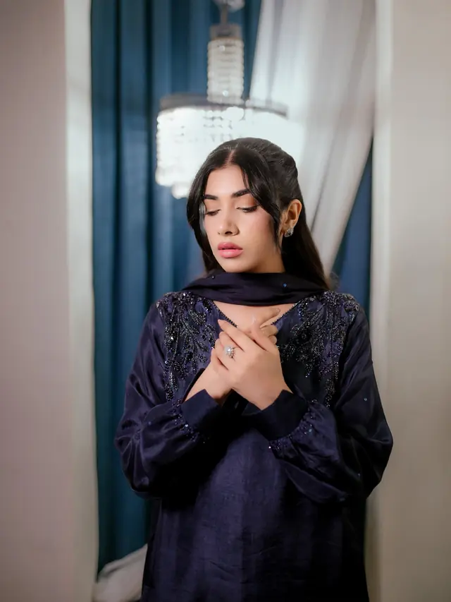 Prêt à porter — Azalee By Sundas à Aulnay-sous-Bois — Desi Corner