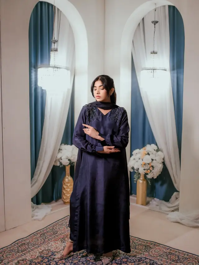 Prêt à porter — Azalee By Sundas à Aulnay-sous-Bois — Desi Corner