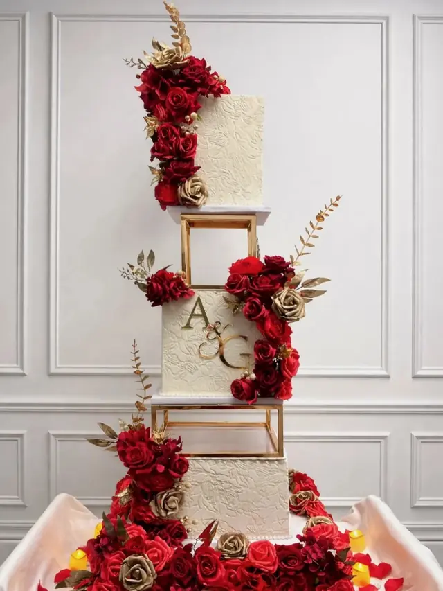 Cake / Pâtisserie — Cakes by Meherine à Pierrefitte-sur-Seine — Desi Corner