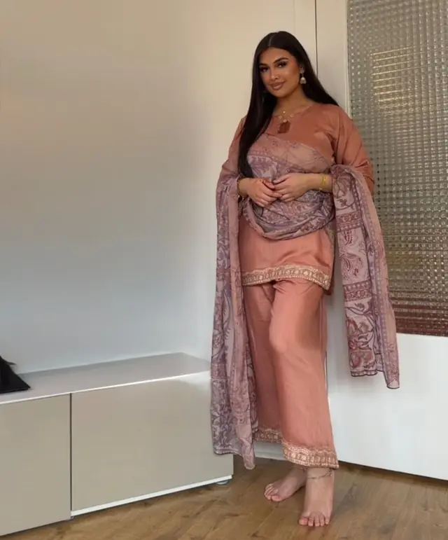 Prêt à porter — Maison Aliyah à Paris — Desi Corner